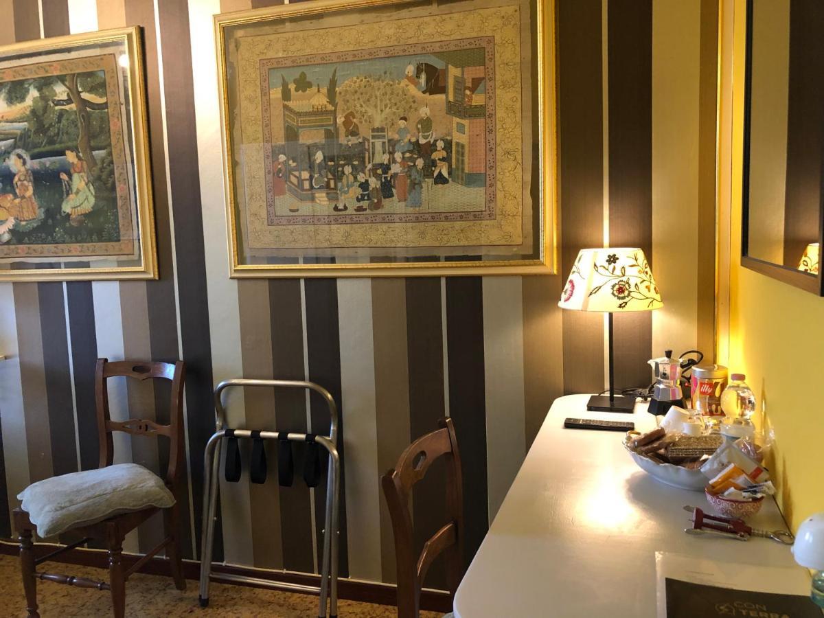 La Finestra Sul Fiume Bed and Breakfast Fossombrone Εξωτερικό φωτογραφία