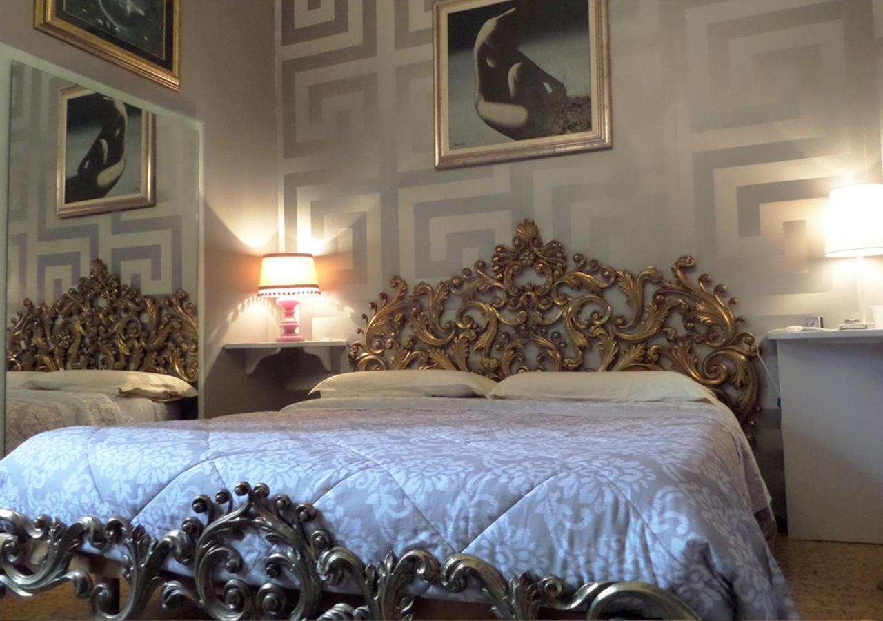 La Finestra Sul Fiume Bed and Breakfast Fossombrone Εξωτερικό φωτογραφία